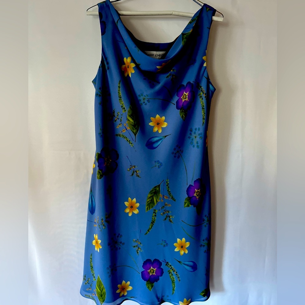 Maggy London Easter Dress size 12 periwinkle scoop neck. Gorgeous.